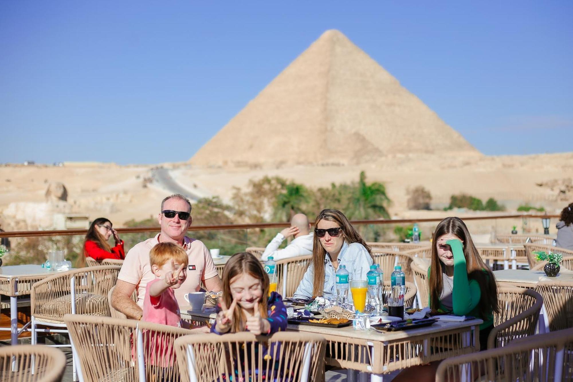 Tree Lounge Pyramids View Inn , Sphinx Giza Kafret el-Gabal Exterior foto